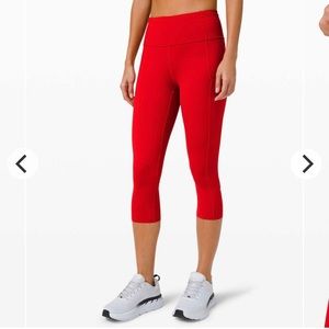 SOLD Lululemon fast & free crop